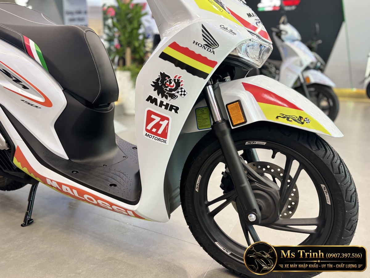Honda SH150 Ý Malossi 2026 tại Tây Ninh - Tem custom thể thao, dáng SH thanh lịch