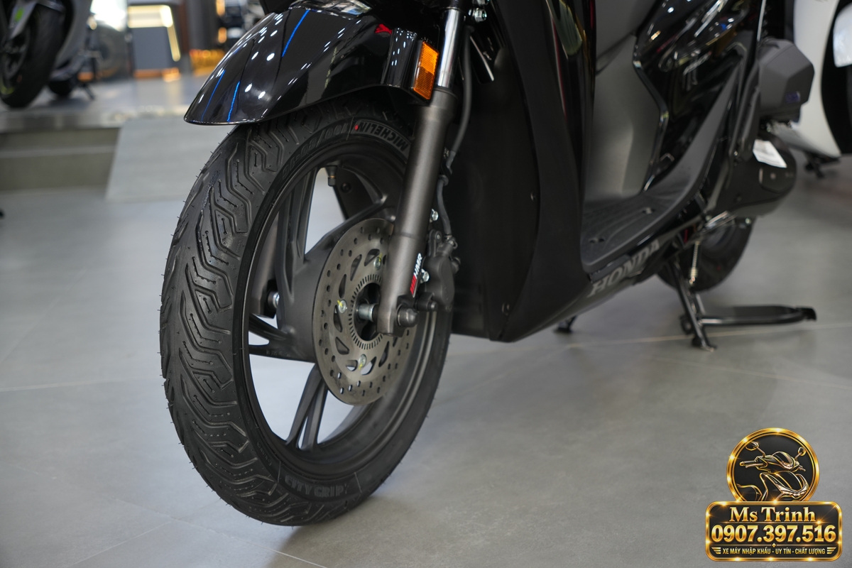 Honda SH150i Ý đen bóng 2027 tại Tây Ninh - Sơn bóng lịch sự, tiện ích cho mỗi ngày