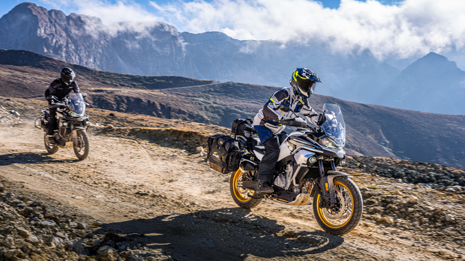 CF Moto 800MT Explorer 2025, ADV Cao Cấp Nhất, Chính Hãng, Giá Tốt tại Tây Ninh