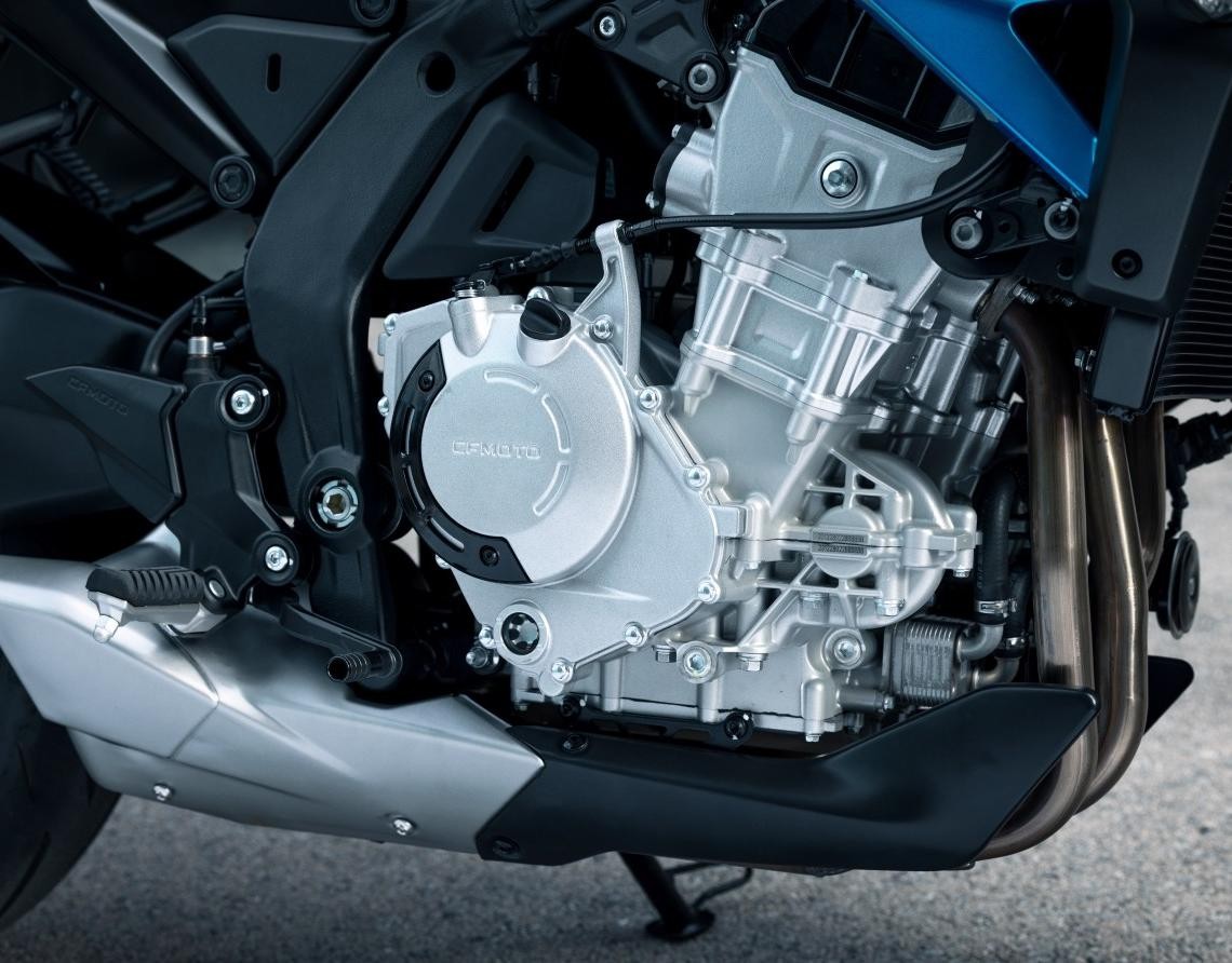 CF Moto 675NK 2025, Động Cơ 3 Xilanh Thẳng Hàng, Chính Hãng, Gía Rẻ tại Tây Ninh