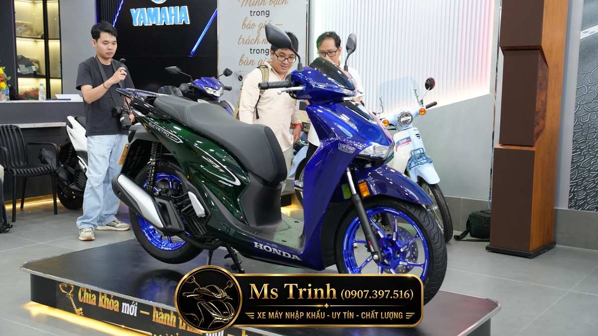 Honda SH150i Vetro Sapphire - Green tại Tây Ninh: SH Ý 2 trong 1 giới hạn 200 xe