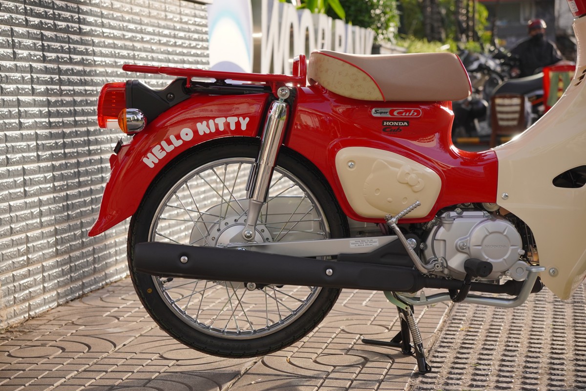 Honda Super Cub 50cc Hello Kitty Edition, Made In Japan, Hàng Hiếm tại Tây Ninh