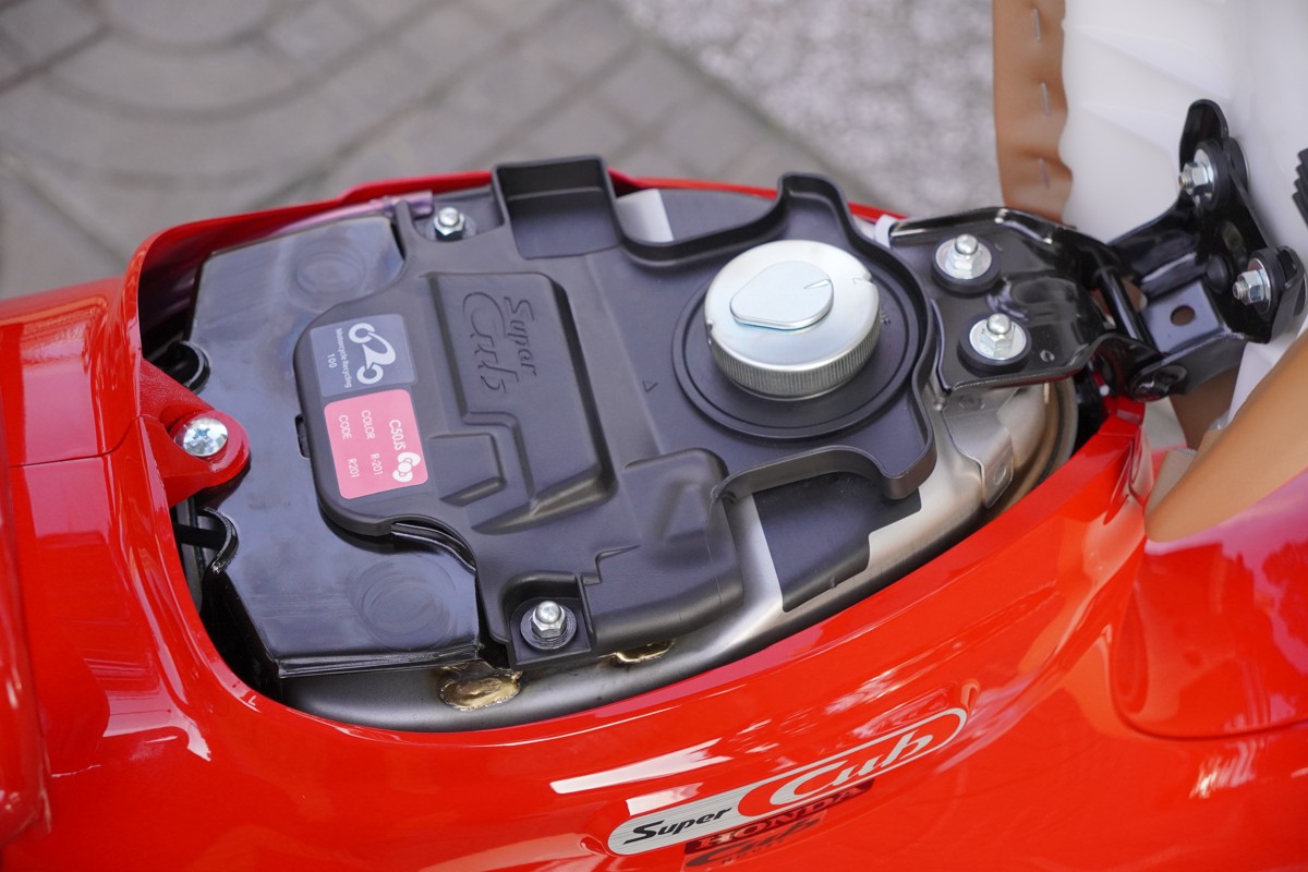 Honda Super Cub 50cc Hello Kitty Edition, Made In Japan, Hàng Hiếm tại Tây Ninh
