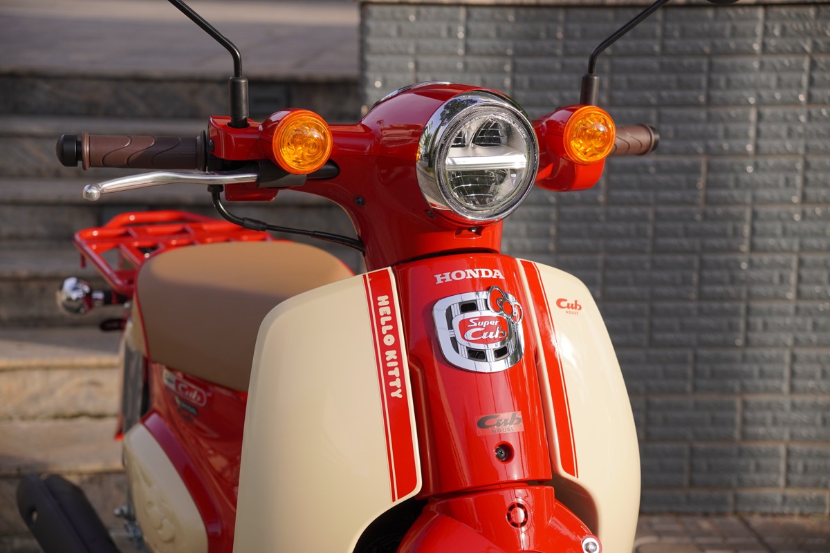 Honda Super Cub 50cc Hello Kitty Edition, Made In Japan, Hàng Hiếm tại Tây Ninh