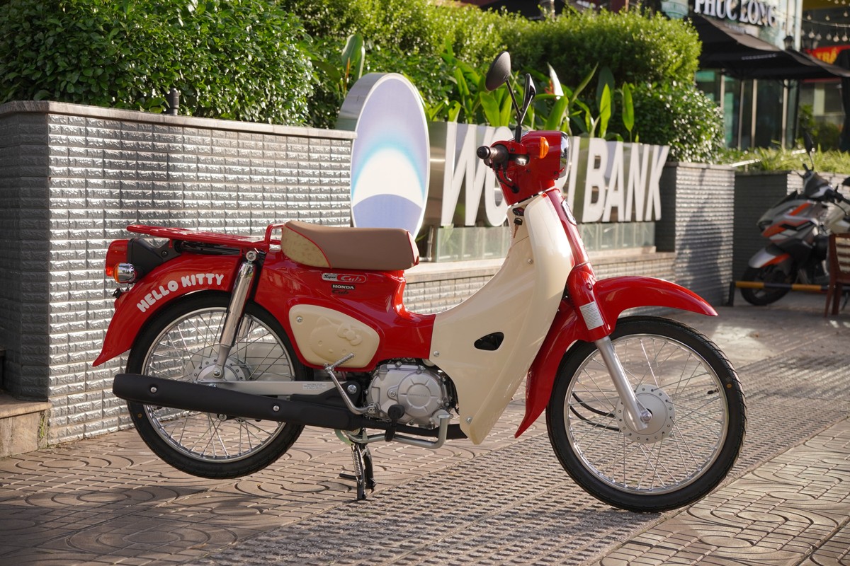 Honda Super Cub 50cc Hello Kitty Edition, Made In Japan, Hàng Hiếm tại Tây Ninh