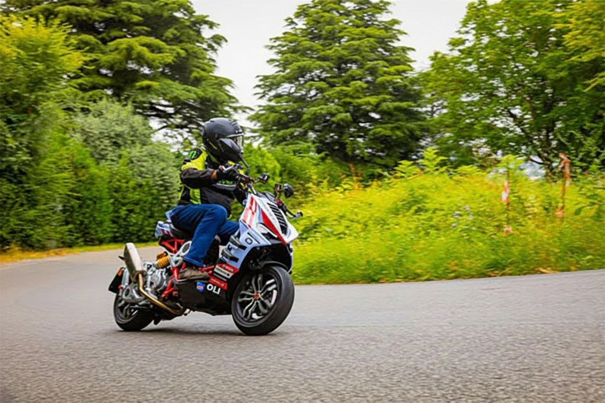 Italjet Dragster 300 Gresini Racing Tại Tây Ninh - Chiếc Scooter Ý Khiến Dân Chơi Xe Phải Ngoái Nhìn