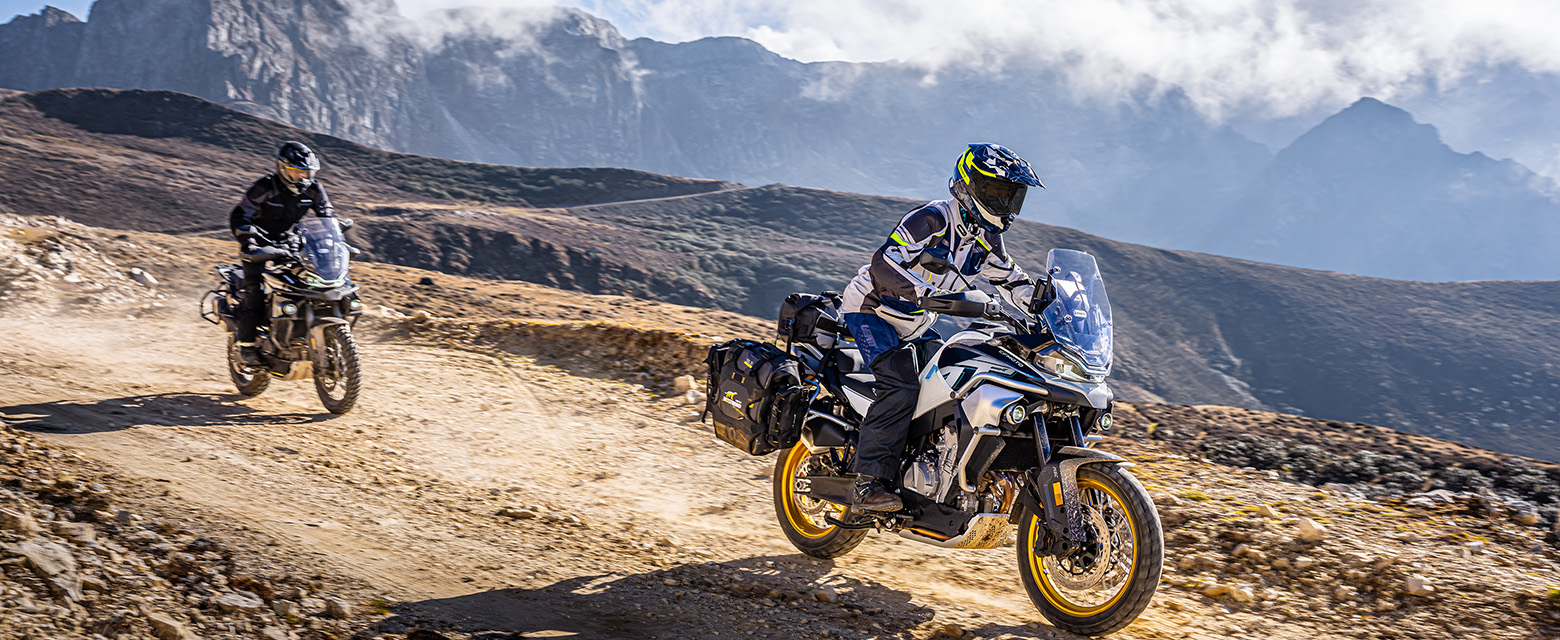 CF Moto 800MT Explorer 2025, ADV Cao Cấp Nhất, Chính Hãng, Giá Tốt tại Tây Ninh