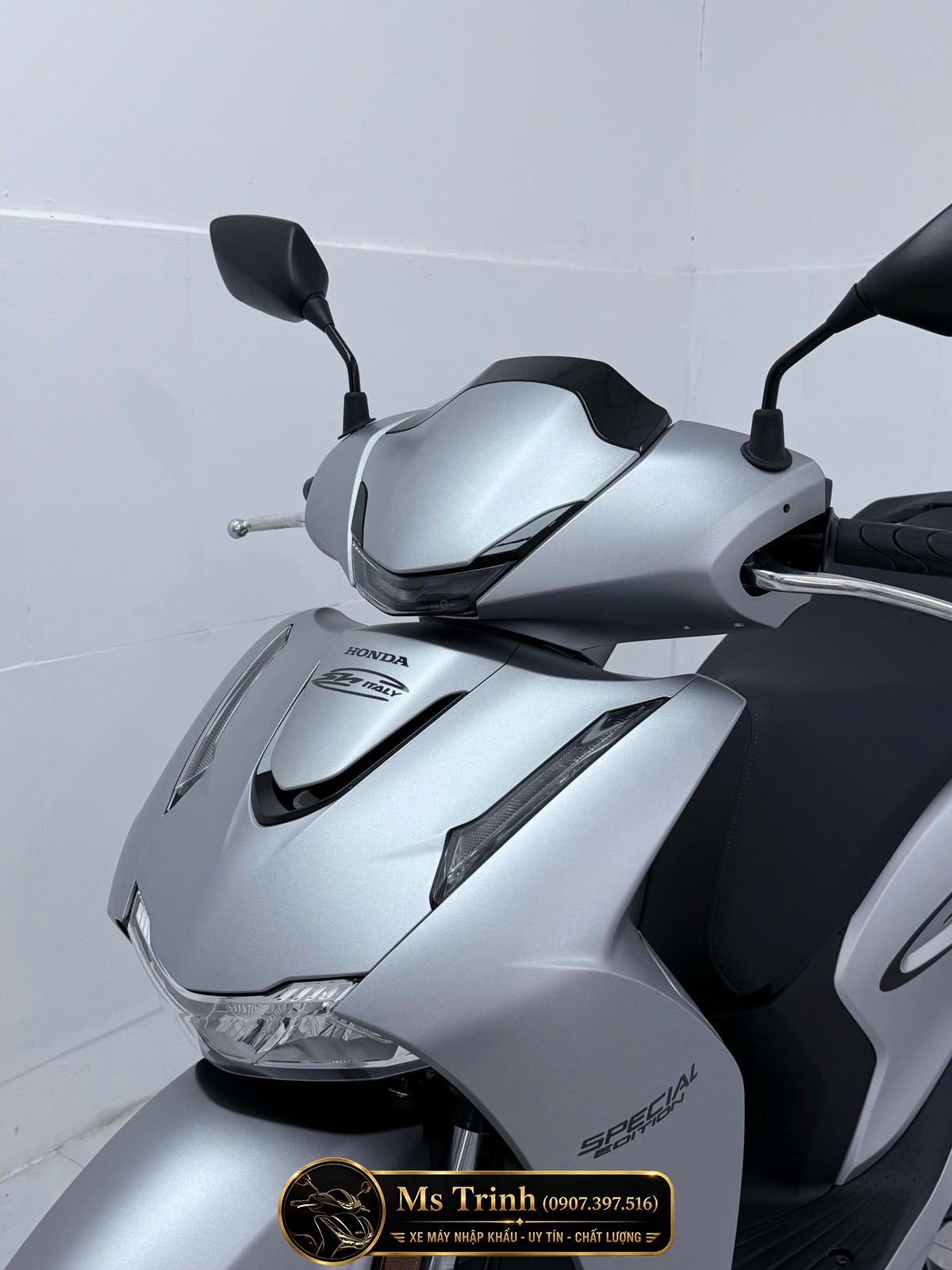 Giá Honda SH150i Special Edition màu bạc nhập Ý được cập nhật theo thời điểm
