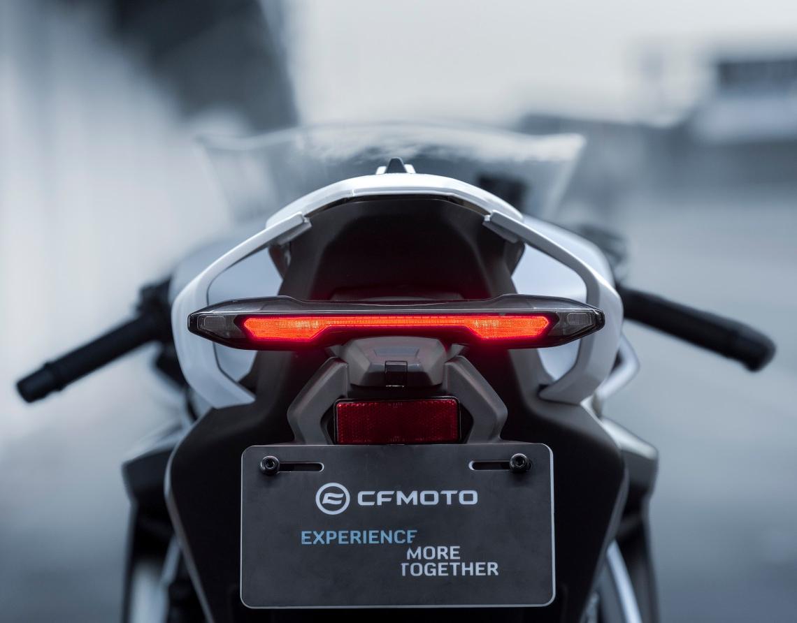 CF Moto 675SR-R 2025 3 Xi Lanh Ngang, Siêu Thể Thao, Giá Rẻ tại Tây Ninh