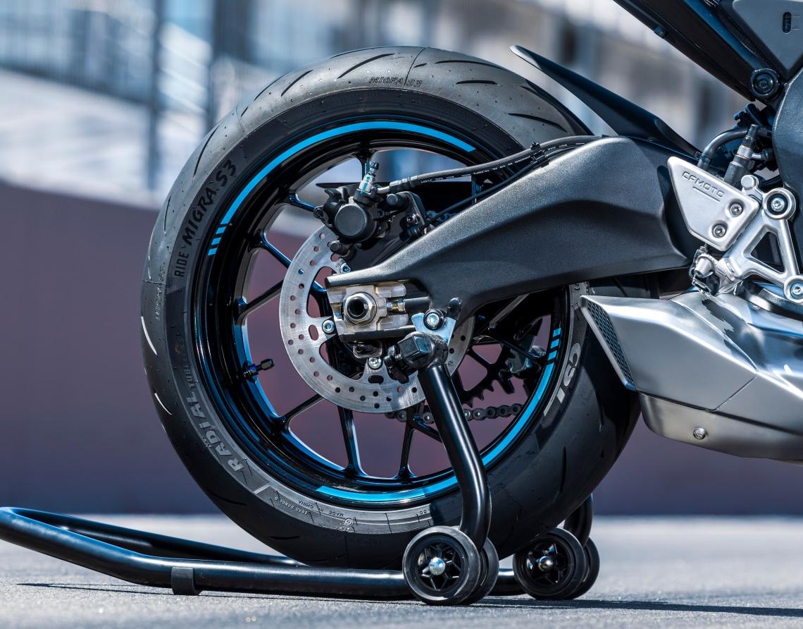 CF Moto 675SR-R 2025 3 Xi Lanh Ngang, Siêu Thể Thao, Giá Rẻ tại Tây Ninh