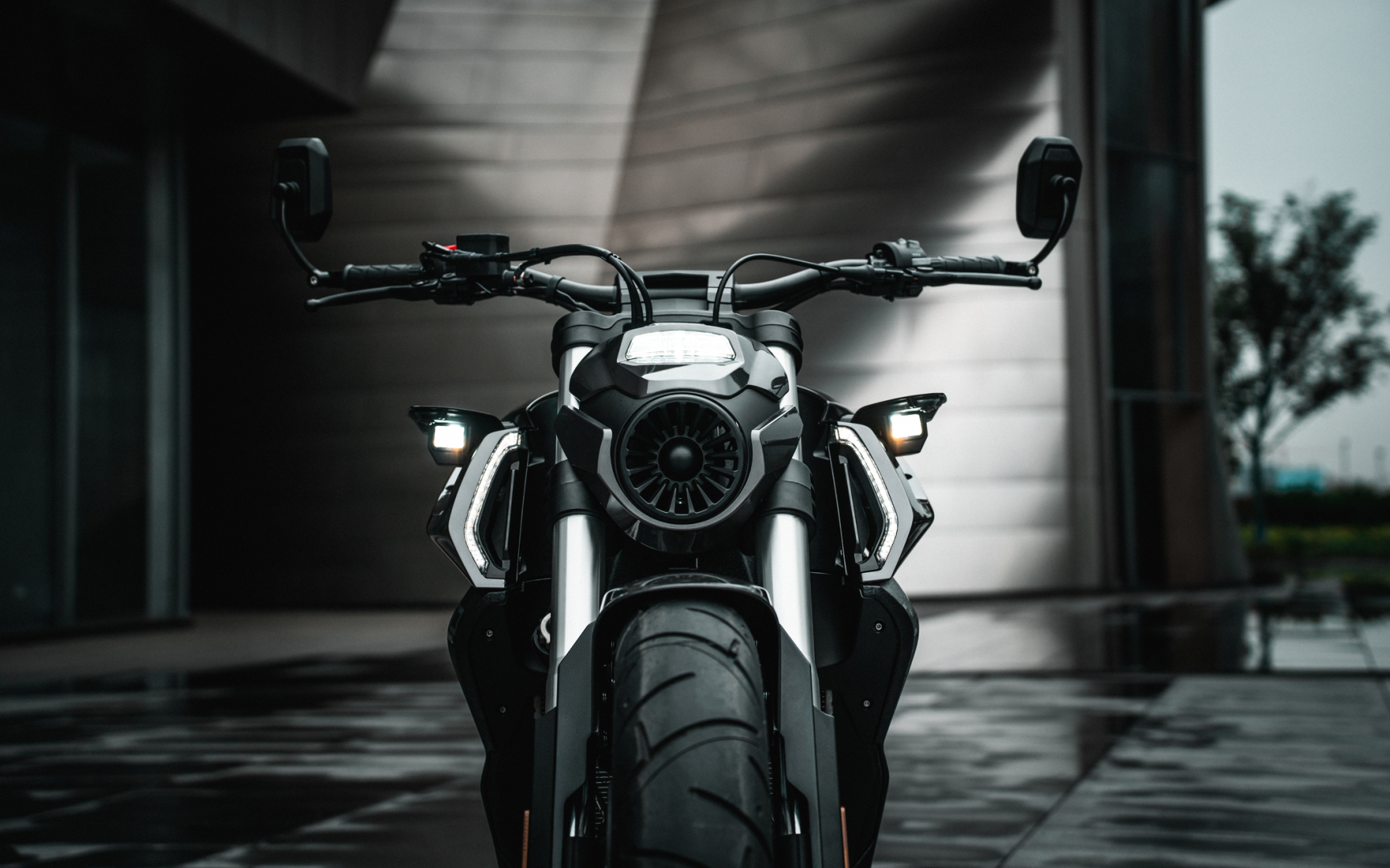 Benda FLC 700 Pro 2025, Động Cơ 4 Xi lanh Thẳng Hàng, Bánh Béo 310mm tại Tây Ninh