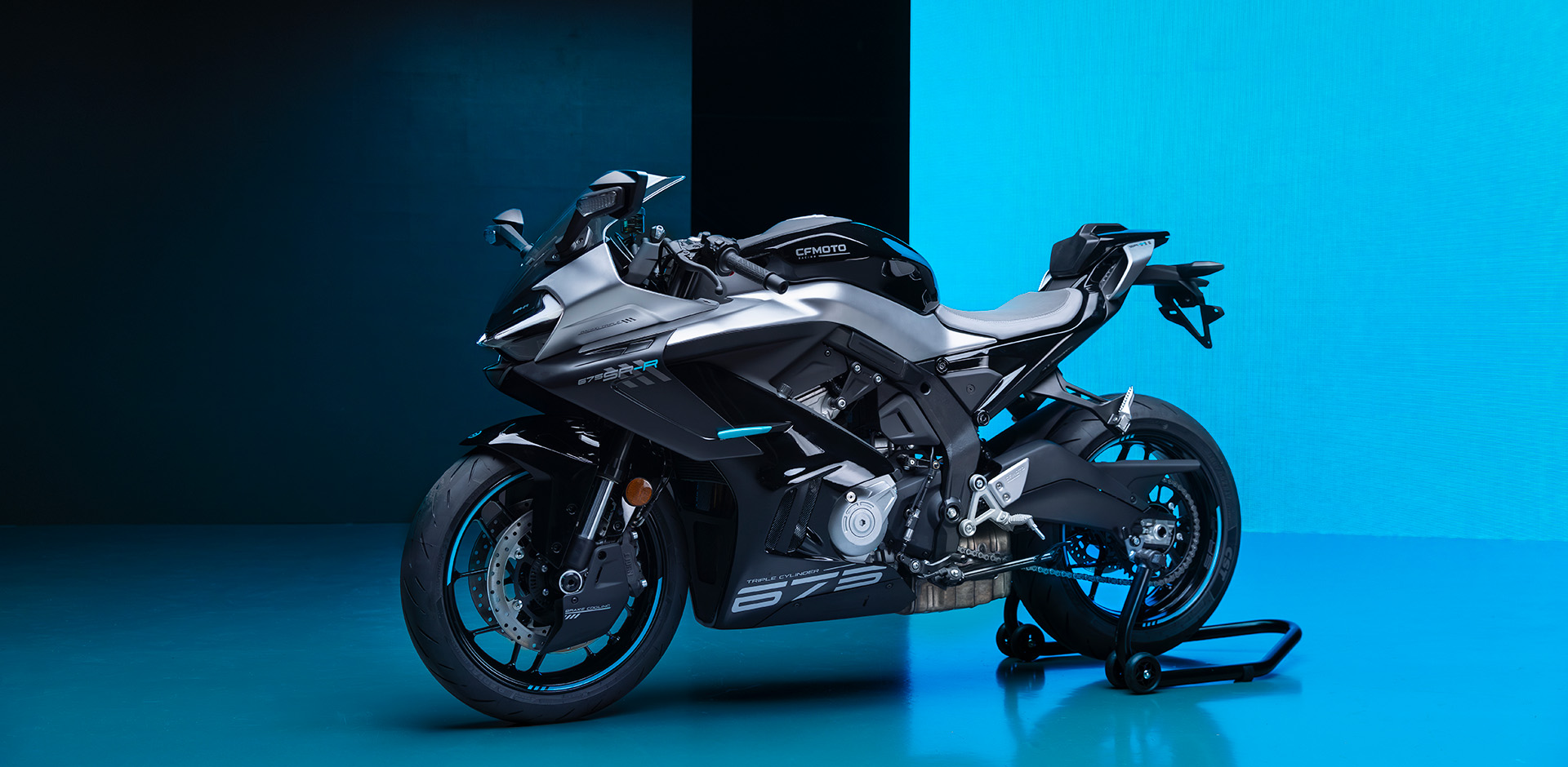 CF Moto 675SR-R 2025 3 Xi Lanh Ngang, Siêu Thể Thao, Giá Rẻ tại Tây Ninh